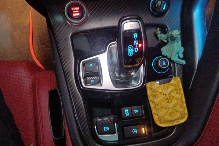 Used Jaguar F-TYPE 2019 2.0T Hardtop Version