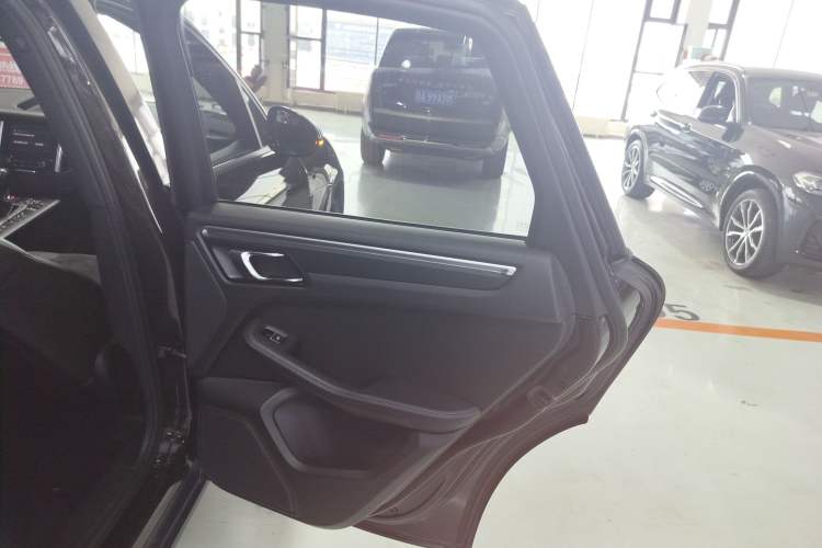 Used Porsche Macan 2017 Macan 2.0T