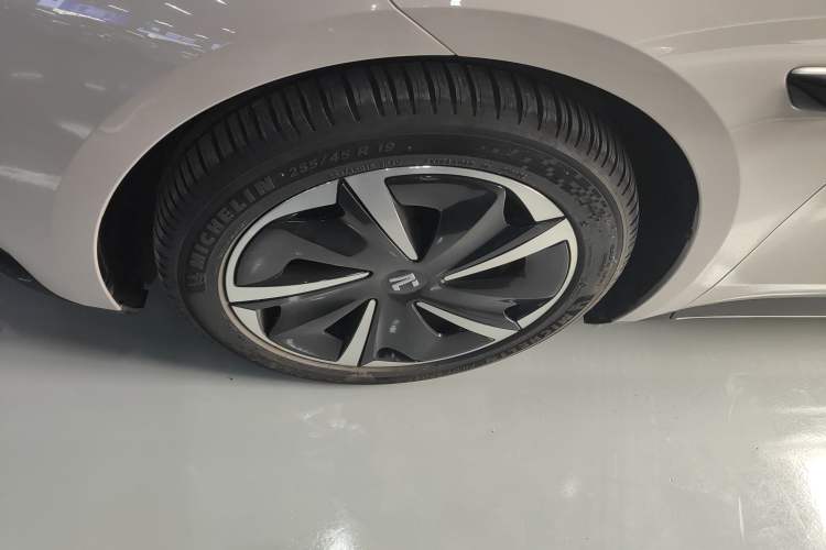 Used Rising F7 2023 Advanced Edition