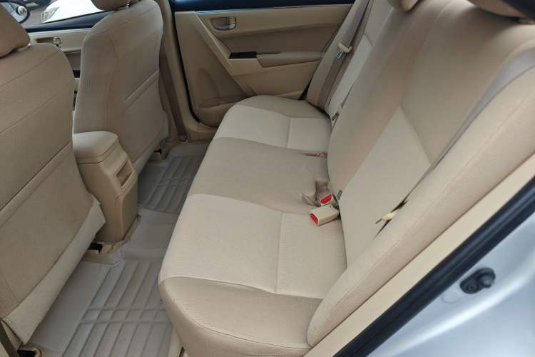 Used Toyota Corolla 2014 1.6L CVT GL-i
