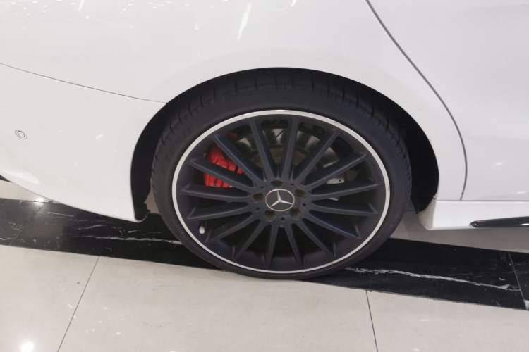 Used Mercedes-Benz CLA AMG 2017 Facelift AMG CLA 45 4MATIC Right Rear Wheel Hub