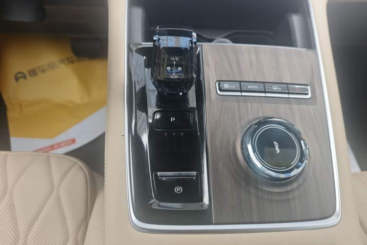 Used Geely Auto Monjaro L 2025 Dongfang Yao 2.0TD Automatic All-Wheel-Drive Wangyue Edition
