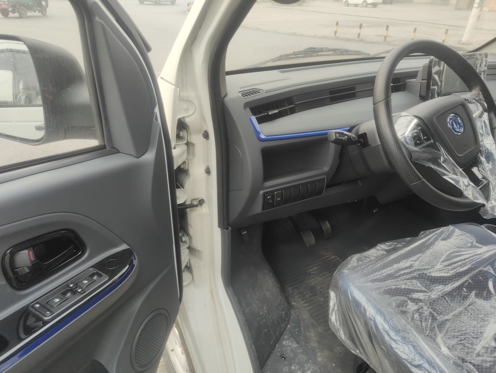 Dongfeng Yufeng EM27 2024 EM27L Eves Power 41.86 kWh — снимка 18