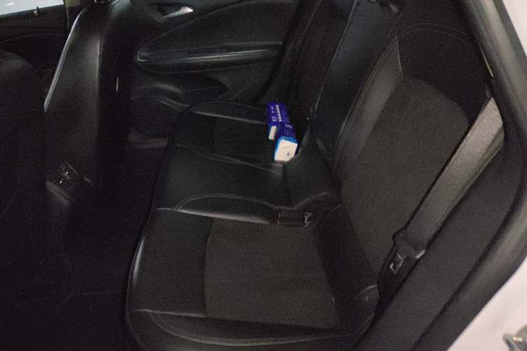 Used Buick Verano 2015 Sedan 20T Dual-Clutch Elite Model
