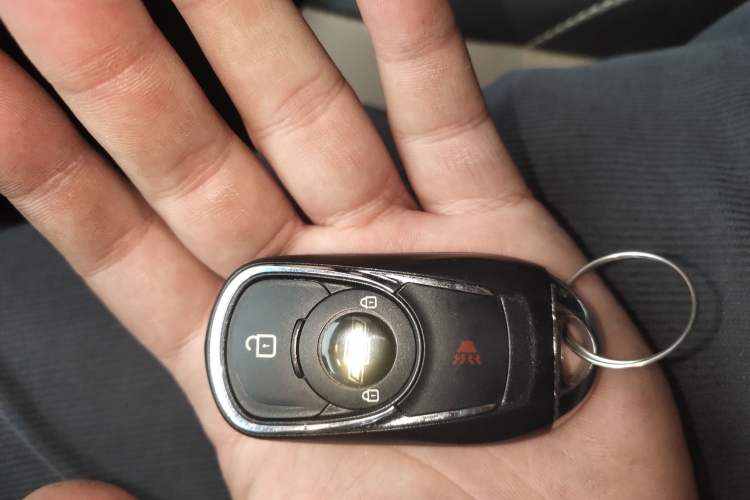 Used Chevrolet Monza 2022 320 Automatic Enjoyment Sunroof Version
