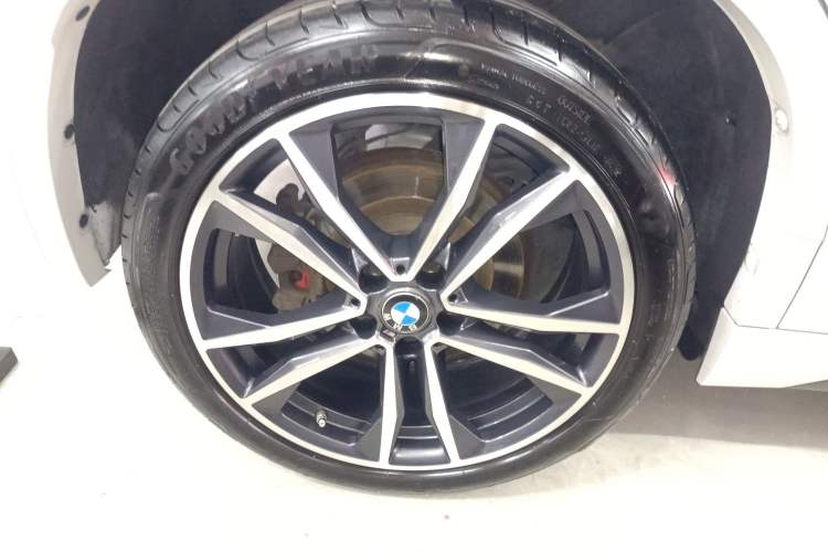 Used BMW X2 2021 sDrive25i Luxury Model with M Sport Package Right Rear Wheel Hub