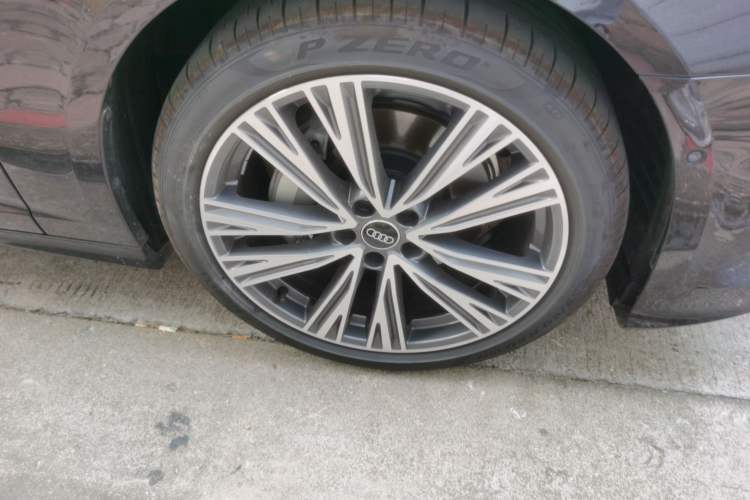 Used Audi A6L 2025 45 TFSI Prestige Dynamic Edition Right Front Wheel Hub