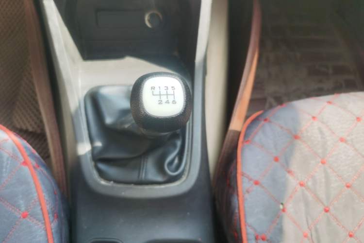 Used Wuling Hongguang 2019 1.5L S Standard Version China VI LAR
