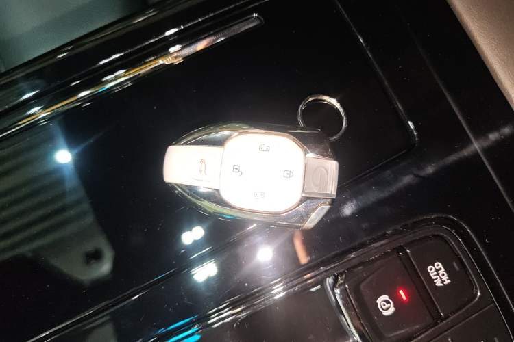 Used GAC Trumpchi M8 2024 Zongshi Series 400T Ultimate Edition Vehicle Key