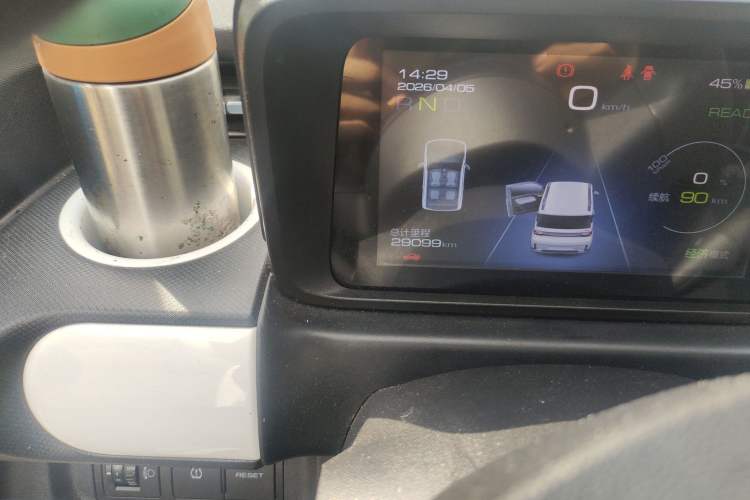 Used Wuling Hongguang MINIEV 2022 GAMEBOY 200km Gaming Edition with Lithium Iron Phosphate Odometer Close Up