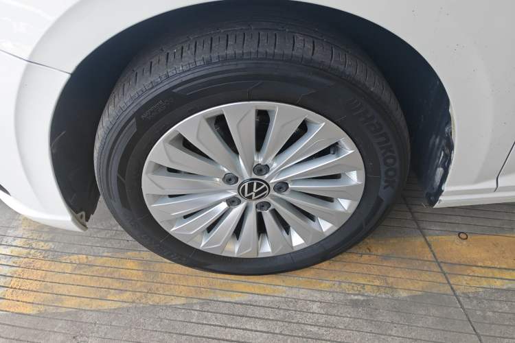 Used Volkswagen Lavida 2021 280TSI DSG Comfort Edition Left Front Wheel Hub