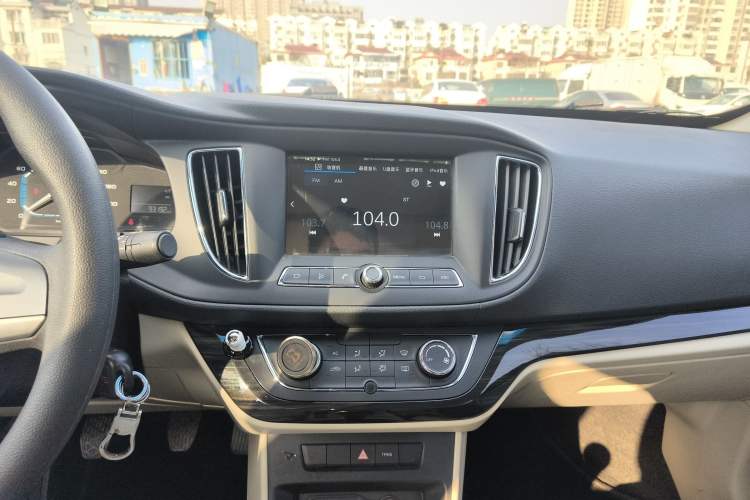 Used Roewe 360 2015 1.5L Manual Luxury Edition
