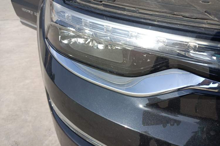 Used Jeep Grand Commander 2018 2.0T Four-Wheel Drive Premium Navigation Version China V
