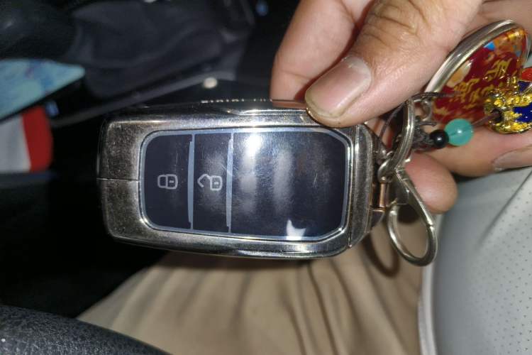 Used Toyota FRONTLANDER 2023 2.0L Smart Electric Hybrid Dual-Engine Leading Edition Interior 1