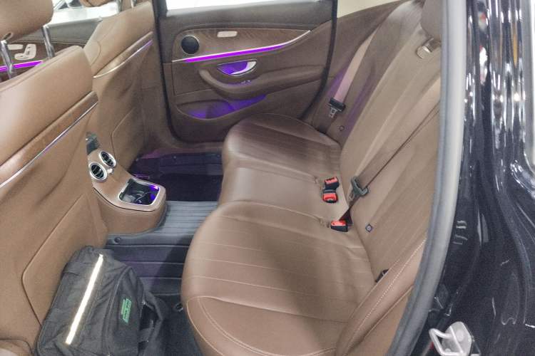 Used Mercedes-Benz E-Class 2023 Updated E 300 L Fashion Edition
