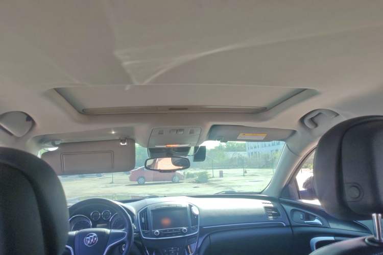Used Buick Regal 2014 1.6T Fashionable Tech Edition Headliner