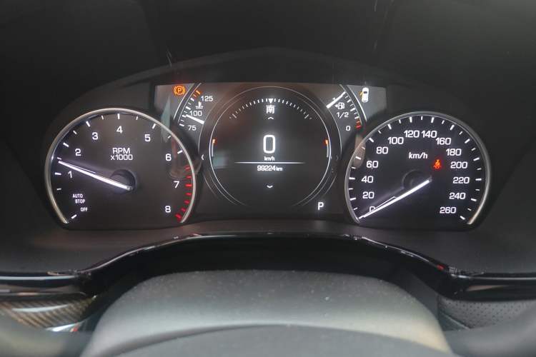 Used Cadillac XT5 2018 28E Four-Wheel Drive Leading Version Odometer Close Up
