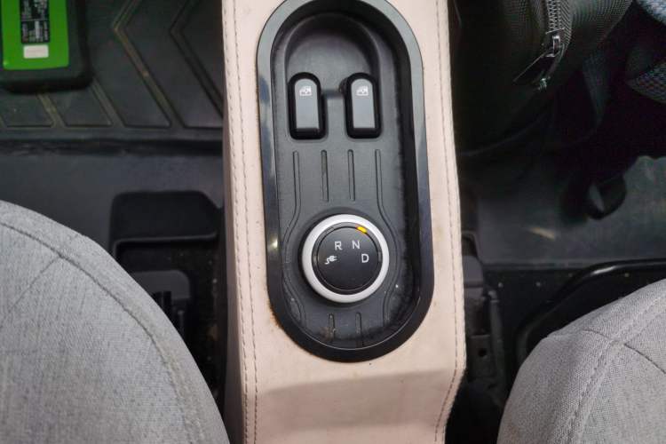 Used Wuling Hongguang MINIEV 2021 Macaron Premium Model – Lithium Iron Phosphate