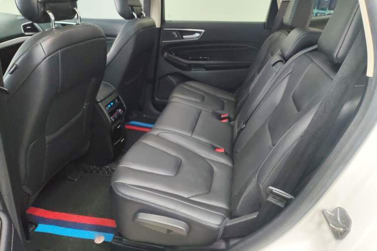 Used Ford Edge 2015 2.0T GTDi Four-Wheel Drive Prestige Model