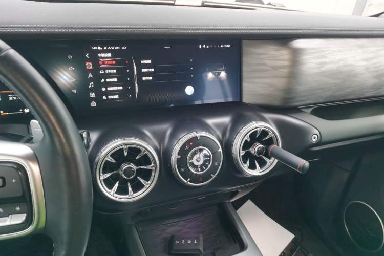 Used Tank 300 2021 Off-Road Edition 2.0T Conqueror Audio And AC Panel