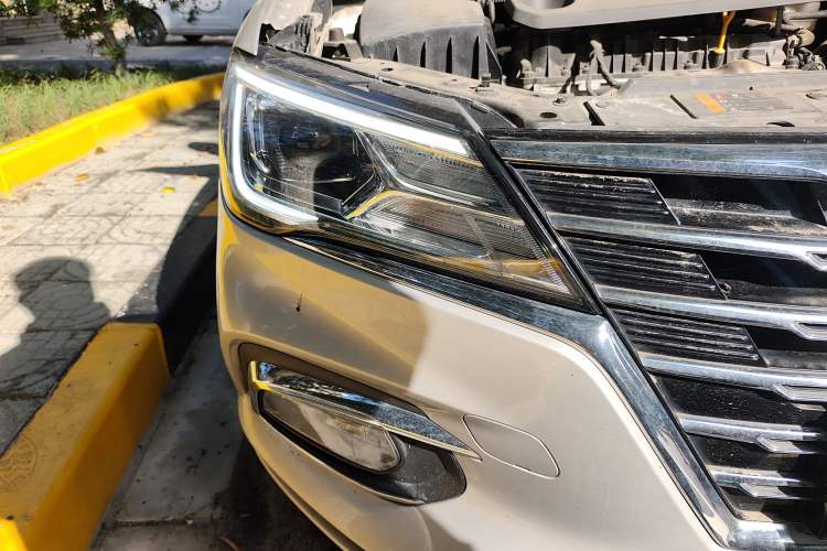 Used Roewe i5 2020 1.5L Automatic 4G Connect Luxury Flagship Edition
