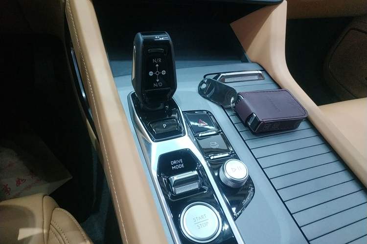 Used Lynk & Co 09 EM-P 2024 2.0TD EM-P Four-Wheel Drive HALO Six-Seater