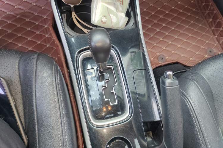 Used Mitsubishi Outlander 2017 2.0L Two-Wheel Drive Glory Edition 5 Seats