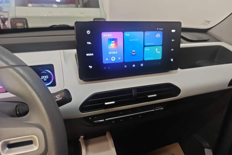 Used Geely Galaxy Panda 2024 Panda Mini 200km Endurance Bear
