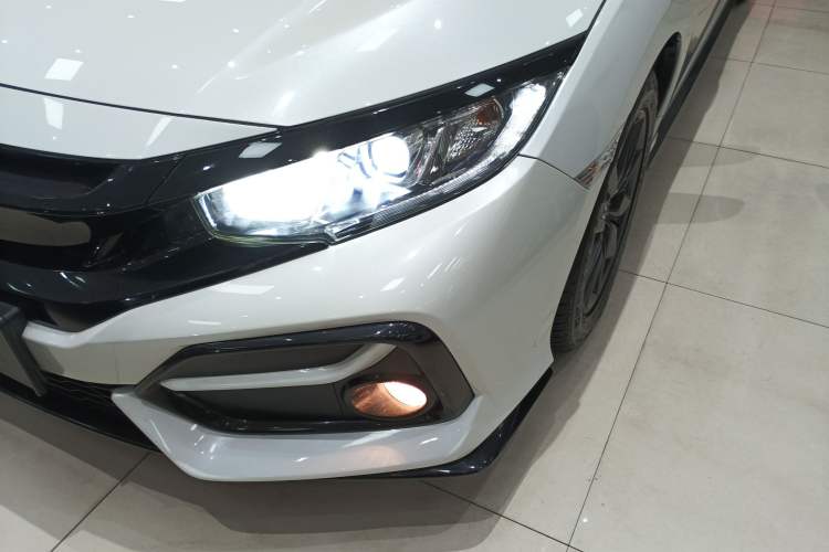 Used Honda Civic 2021 HATCHBACK 220TURBO CVT New Trendsetter
