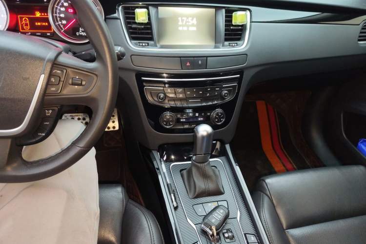 Used Peugeot 508 2015 1.6THP Automatic Prestige Edition Audio And AC Panel