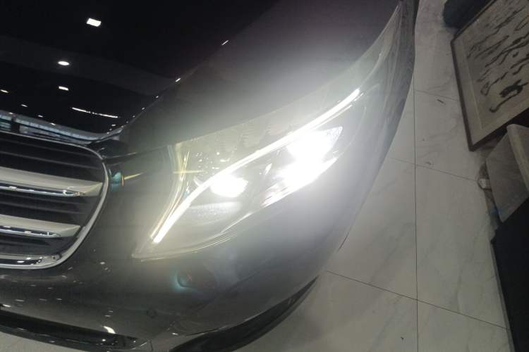 Used Mercedes-Benz V-Class 2018 V 260 L Prestige Extended Version China VI
