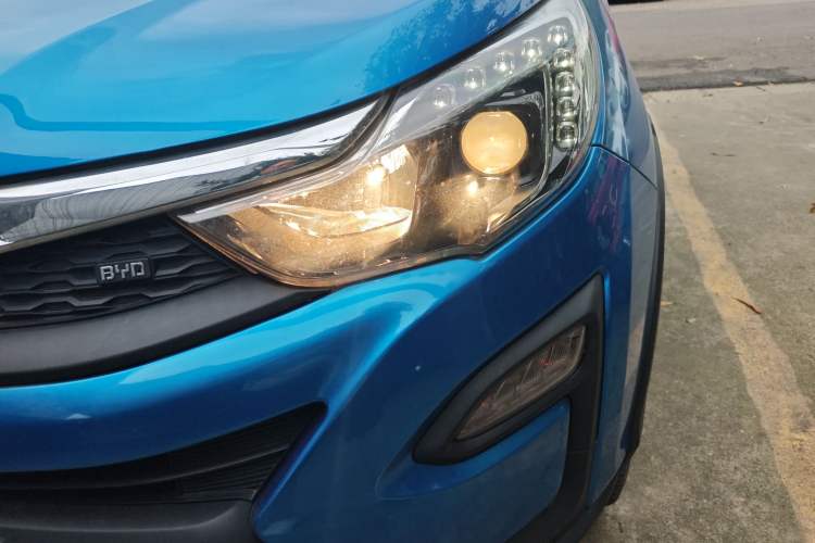 Used BYD Yuan 2017 1.5L Automatic Cool & Stylish Model Left Front Headlight