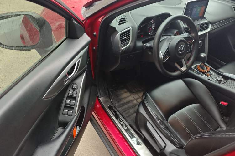 Used Mazda CX-4 2018 2.0L Automatic Two-Wheel Drive Blue Sky Dynamic Version China VI Standard