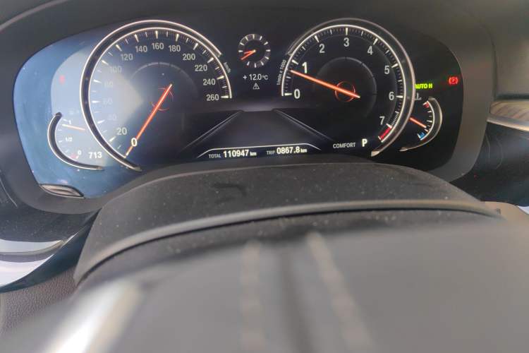 Used BMW 5 Series 2018 Revised Version 530Li Leading Edition Luxury Package Odometer Close Up