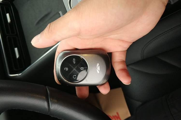 Used Chery Fengyun T9 2024 120 Long-Range Flagship Version 7 Seats Ternary Lithium