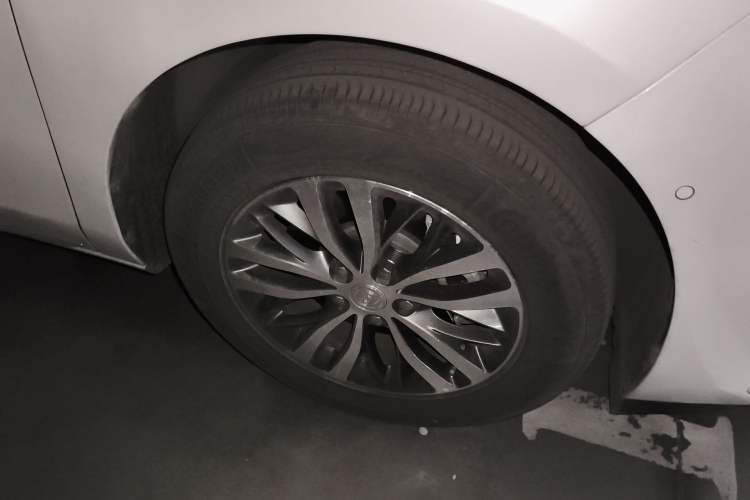 Used Buick GL8 2023 ES Lu Zun Deluxe Model