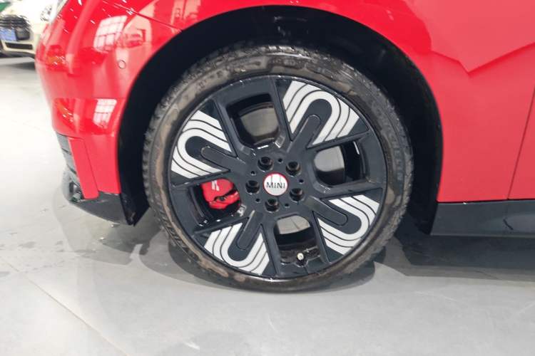 Used MINI Electric COOPER JCW 2025 Model Montecarlo Night 60th Anniversary Edition Left Front Wheel Hub