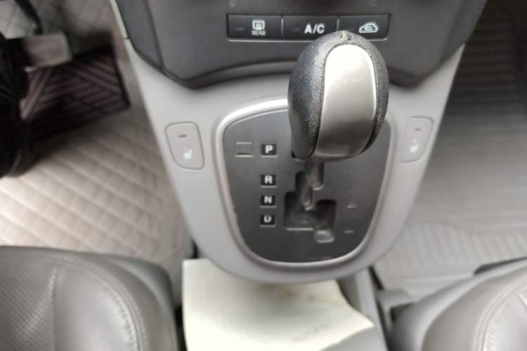 Used Kia Carens 2007 2.0L 7-Seater Comfort Edition
