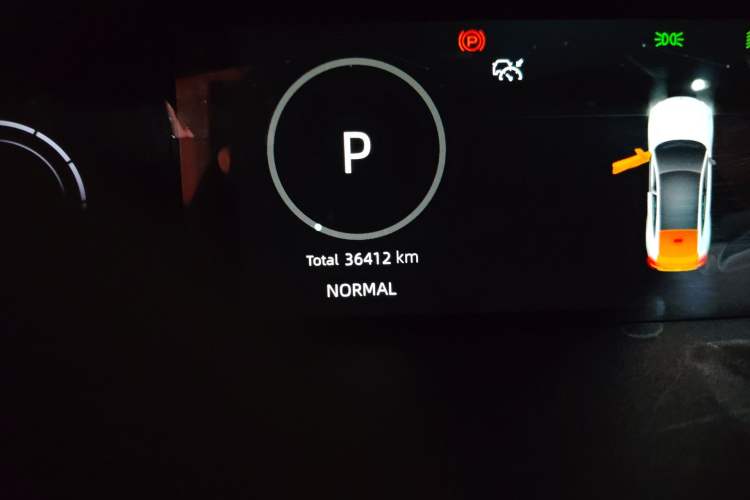 Used CHANGAN UNI-V 2022 1.5T Prestige Version Odometer Close Up