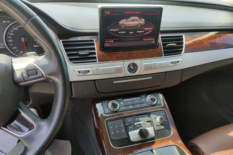 Used Audi A8 2012 A8L 45 TFSI quattro Comfort model Audio And AC Panel