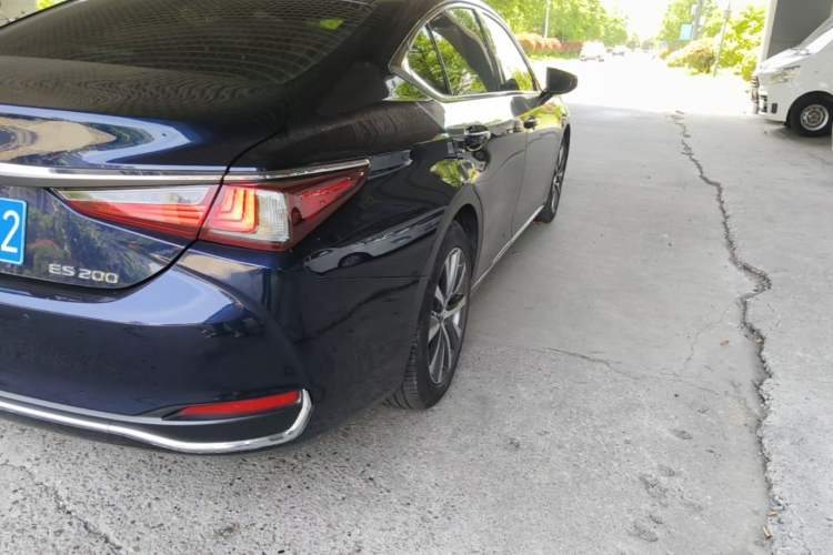 Used Lexus ES 2020 200 Excellence Edition