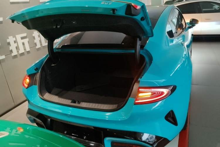 Used Xiaomi Auto SU7 2024 Rear-Drive Ultra-Long Range Advanced Pro-Level Intelligent Driving Version
