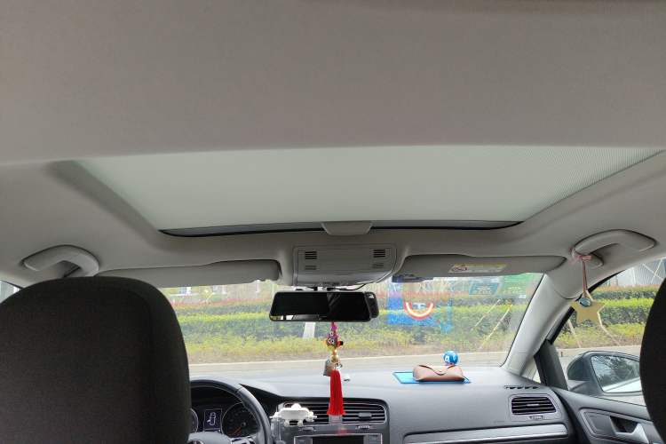 Used Volkswagen Golf 2017 230TSI Automatic Comfort Edition – Celebrating Milestone of One Million Units