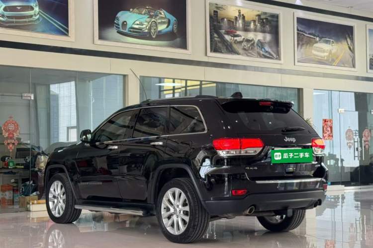 Used Jeep Grand Cherokee 2016 3.0L Comfort Navigation Edition Rear Left 45 Deg