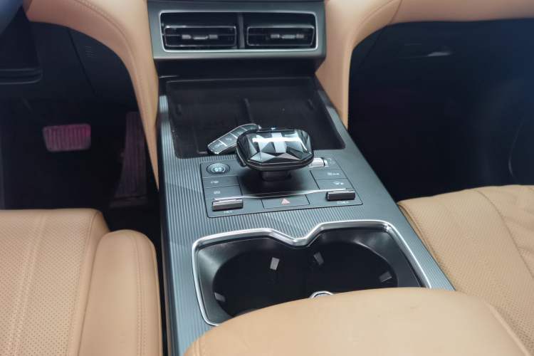 Used BYD Song L DM-i 2025 Intelligent Driving Version 160 km Beyond-Range Type