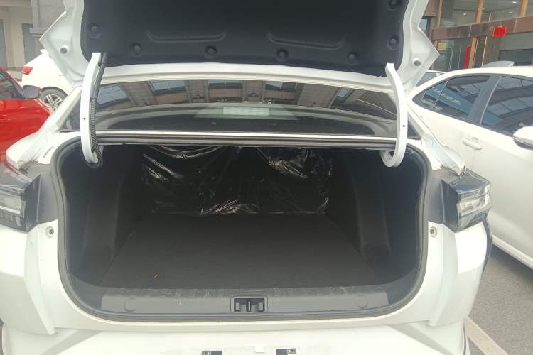 Used Dongfeng Aeolus Yixuan 2023 Mach Edition 1.5L Automatic Chasing Wind Version