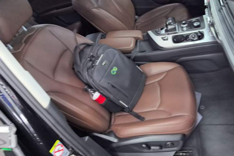 Used Audi Q7 2018 40 TFSI Comfort Model
