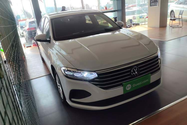 Used Volkswagen Lavida 2023 Revised 1.5L Automatic DeYi Edition Front Right 45 Deg