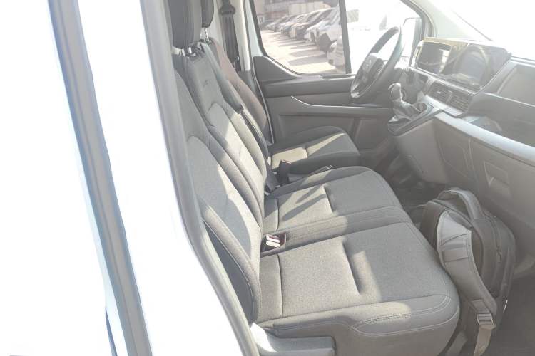 Used Ford Transit 2023 2.0T Diesel Manual Van Mid-Chassis Mid-Roof 2/3 Seats