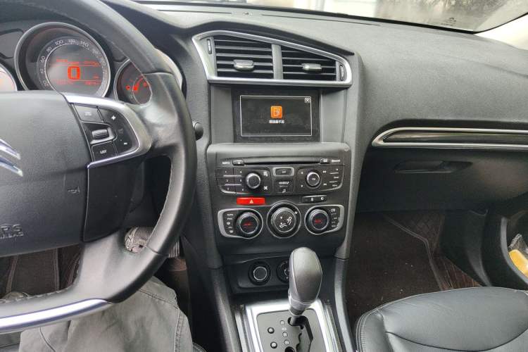 Used Citroen C4L 2014 1.6THP Intelligent Drive Automatic Dynamic Model Audio And AC Panel